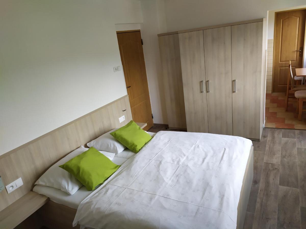 Apartmany Okoun Велке Лосины Экстерьер фото